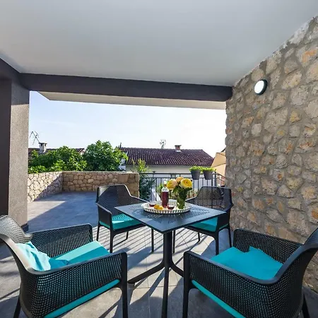 Apartment Sestrice *