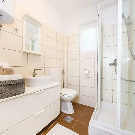 Sestrice Apartment *