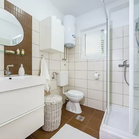 Sestrice Apartment *