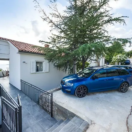 Apartment Sestrice Drage