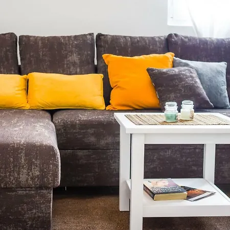 Sestrice Apartment *